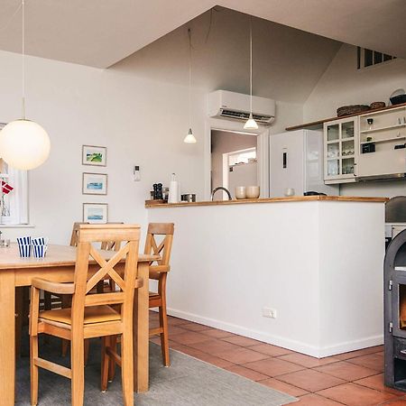 6 Person Holiday Home In Bl Vand Blåvand Esterno foto